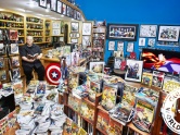 The World’s Biggest Comic Book Collection – 2015 Guinness World Record